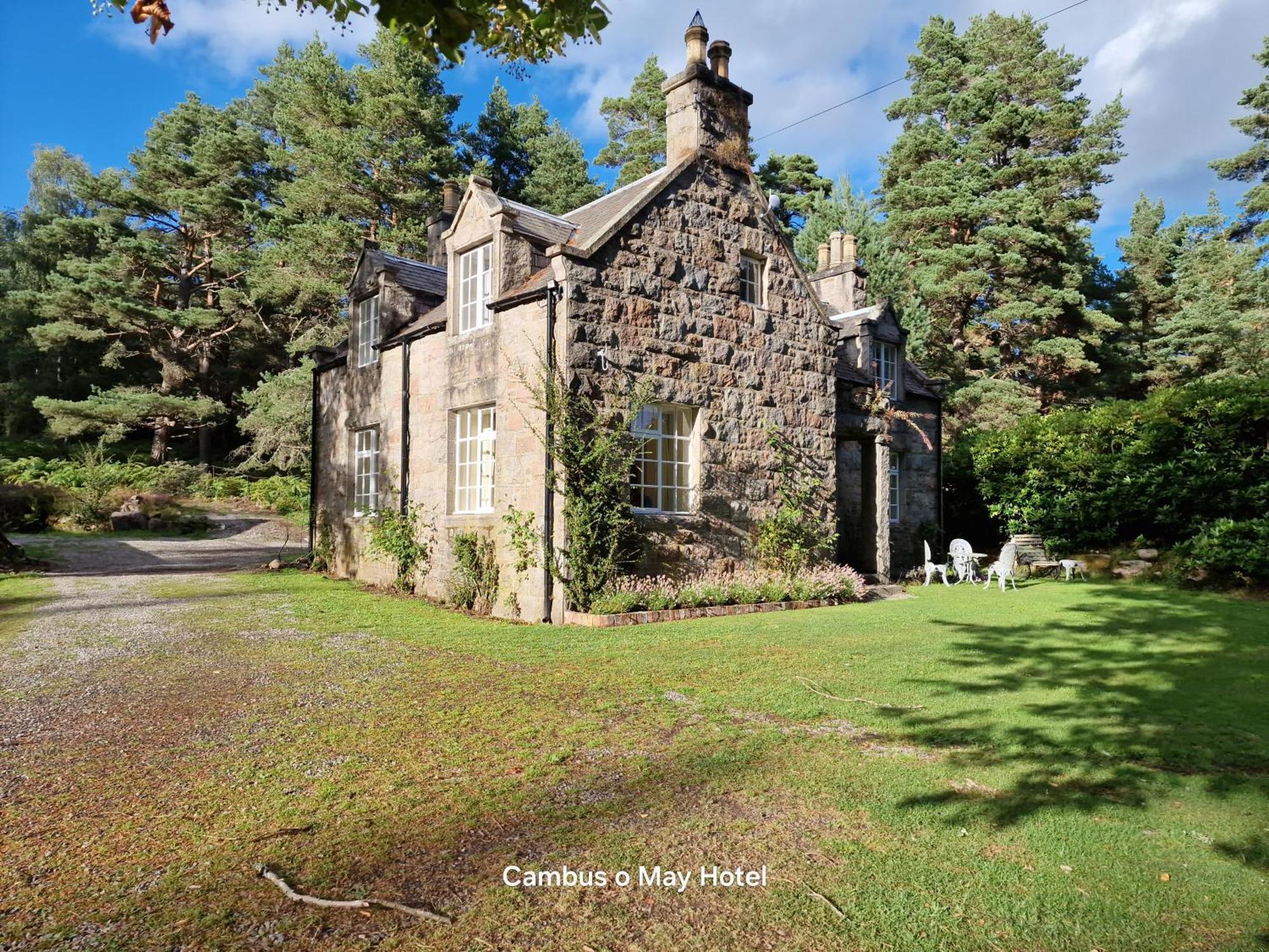 Cambus O' May Traditional Highland Hotel Ballater Eksteriør bilde